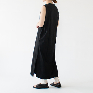 ベージュ・身長162cm ベージュ・身長162cm