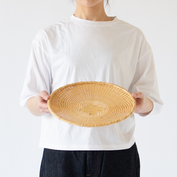 身長：162cm(L)
