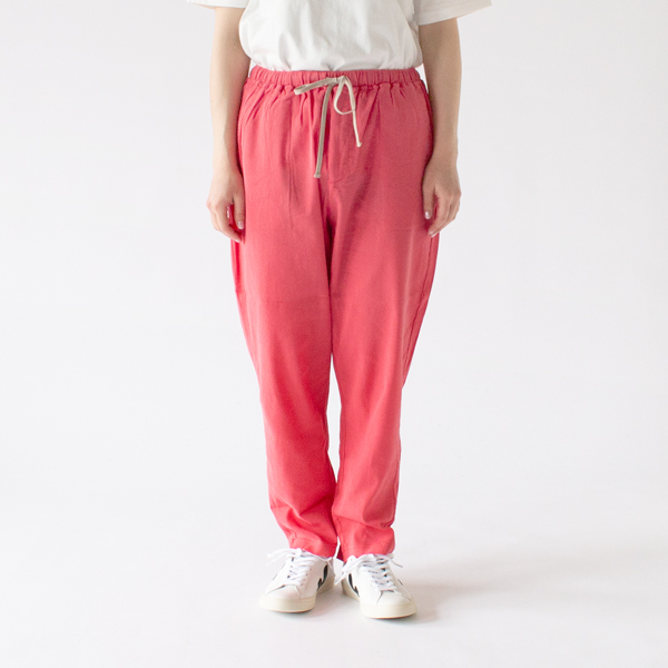 身長：162cm、CHERRY Mサイズ着用