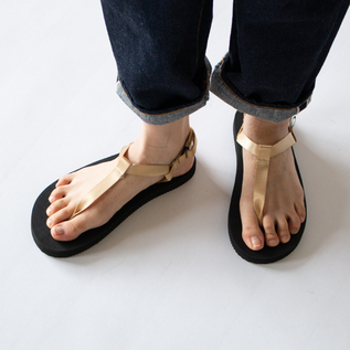 SUICOKE スポーツサンダル COKO BEIGE SUICOKE スポーツサンダル COKO BEIGE
