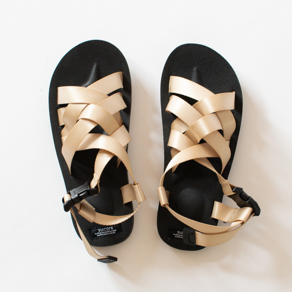 SUICOKE スポーツサンダル SAMA BEIGE／SUICOKE（スイコック）｜愛着を