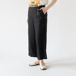BLACK(着用サイズ:38、身長:162cm) BLACK(着用サイズ:38、身長:162cm)