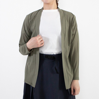 KHAKI・身長162cm KHAKI・身長162cm