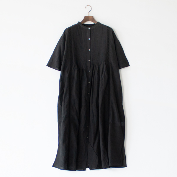 ピンタックハーフスリーブワンピース BLACK