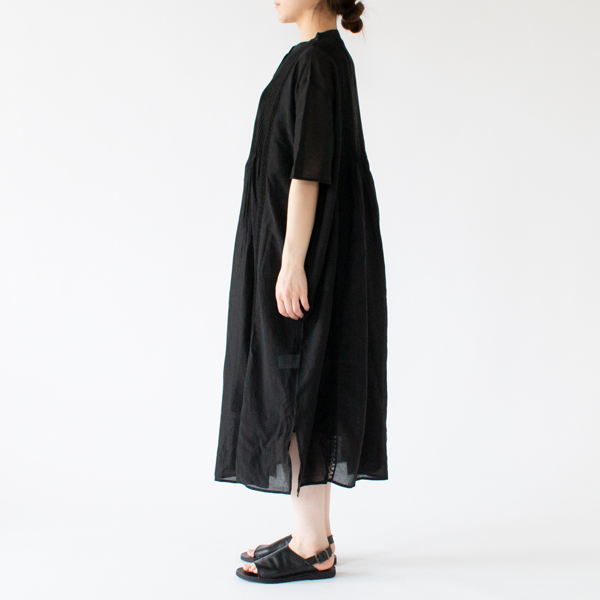 BLACK 身長162cm BLACK 身長162cm