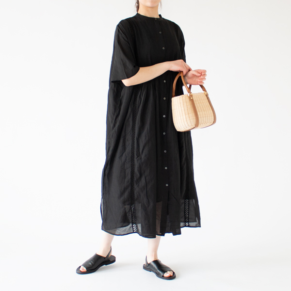 BLACK 身長162cm BLACK 身長162cm