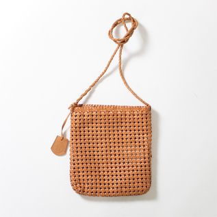 GOAT MESH ミニショルダーバッグ(CAMEL) GOAT MESH ミニショルダーバッグ(CAMEL)