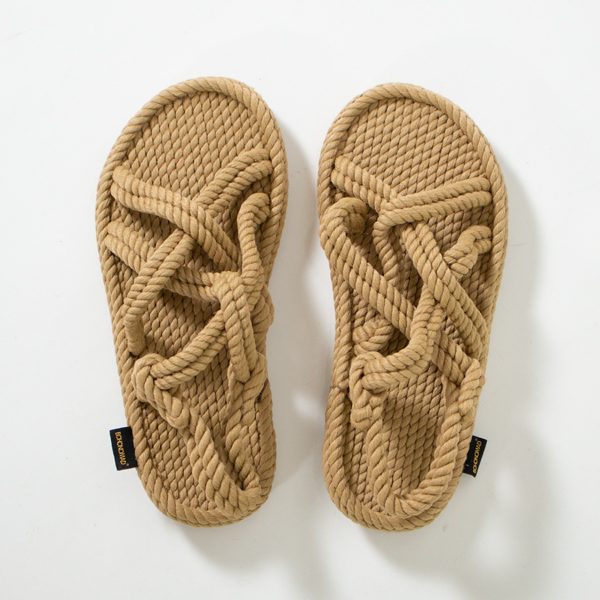 軽いので旅行のサブシューズとして(Beige)