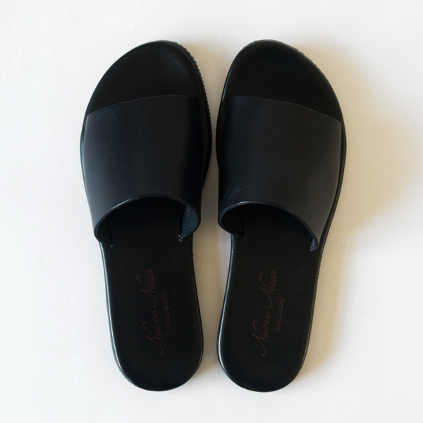 レザーサンダル W1648 NERO（BLACK）