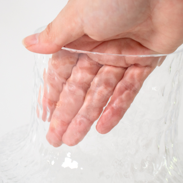 揺らぎのある凹凸が美しい影を落とします(M) 揺らぎのある凹凸が美しい影を落とします(M)