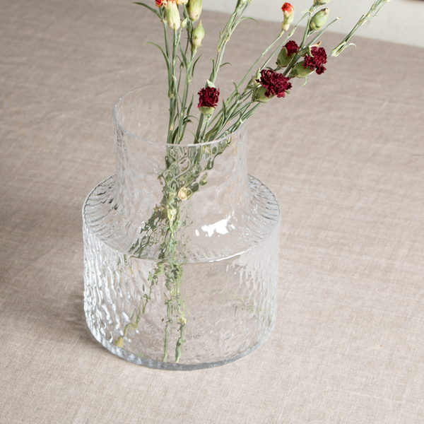 ばさっと花を入れるだけで美しいフラワーベース(M) ばさっと花を入れるだけで美しいフラワーベース(M)