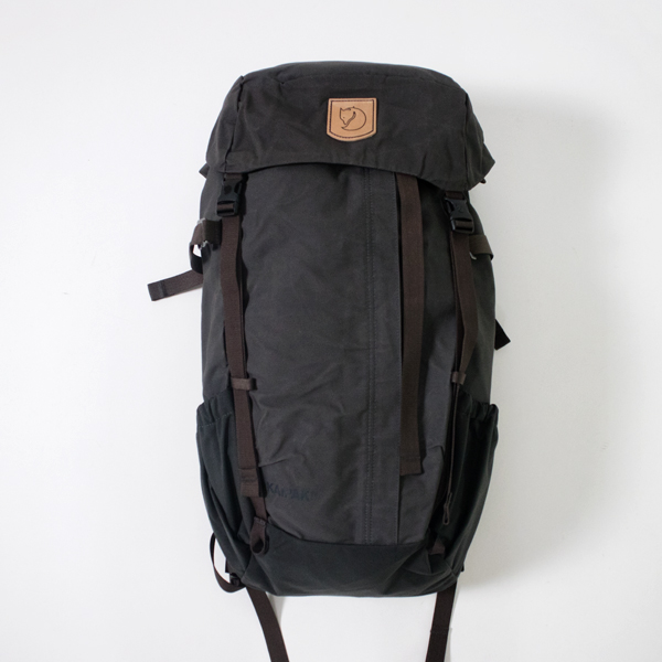 Stone Grey�ǥ��ѥå� Kaipak 28L