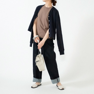 カーディガンのインナーとして(BEIGE・身長162cm) カーディガンのインナーとして(BEIGE・身長162cm)