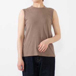 BEIGE・身長162cm BEIGE・身長162cm