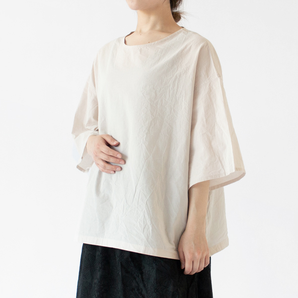 身長：162cm(IVORY)