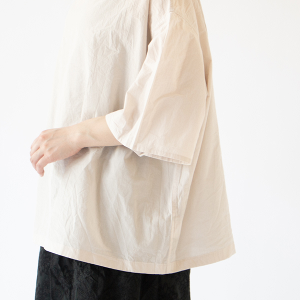 ふんわりひろがるシルエット(IVORY)