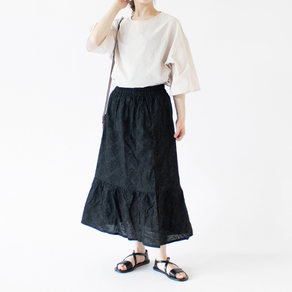 身長：162cm(IVORY)