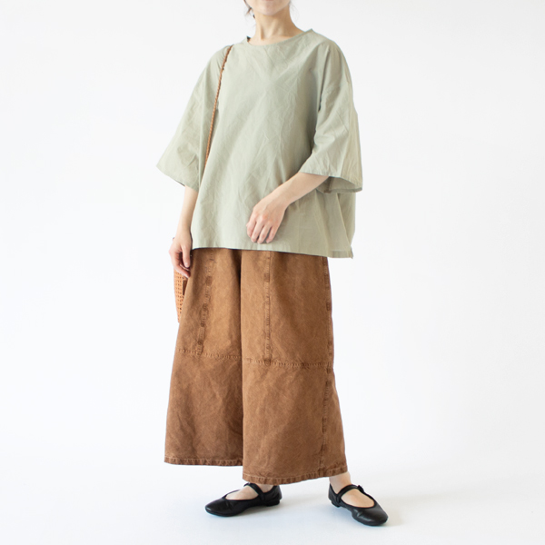 身長：162cm(KHAKI)