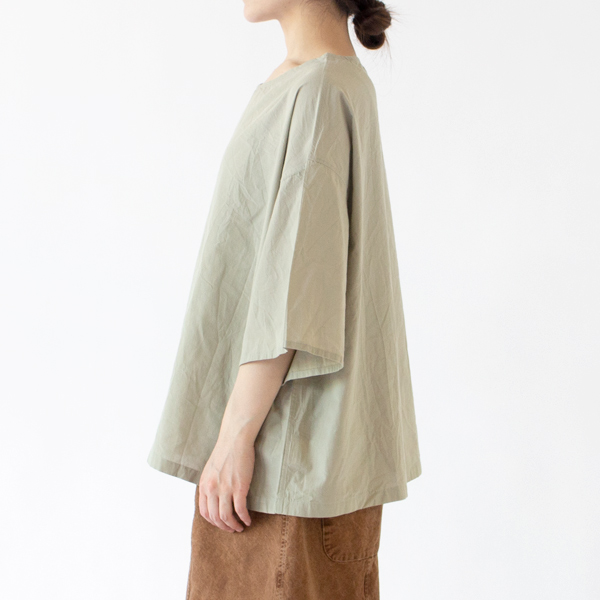 身長：162cm(KHAKI)