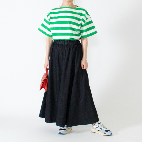 ルーズフィットなシルエットが特徴の半袖バスクシャツ(GREEN・身長162cm)