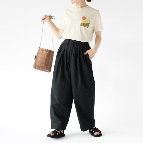 身長：162cm(BLK)
