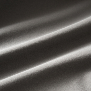 しなやかでストレッチ性を備えたブランド独自の防水透湿素材(CHARCOAL) しなやかでストレッチ性を備えたブランド独自の防水透湿素材(CHARCOAL)