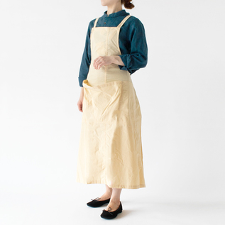 ビブ エプロンドレス／Yarmo（ヤーモ）｜愛着を持ってずっと使いたい