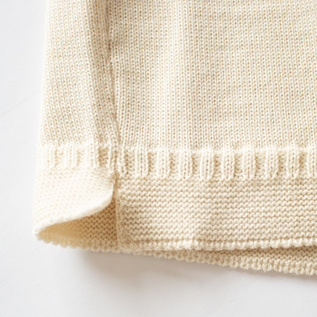 裾にはさりげなくスリット(CREAM) 裾にはさりげなくスリット(CREAM)