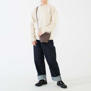 GUERNSEY WOOLENS クルーネックセーター ユニセックス UNISEX クルーネックニット ポケット付き ／GUENSEY WOOLLENS