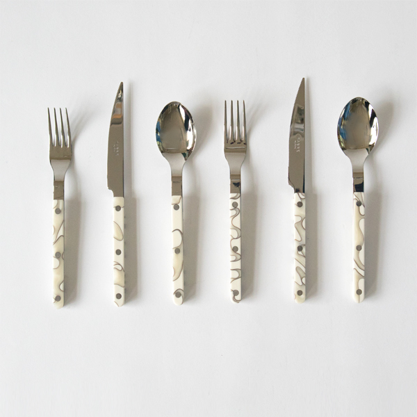 新品未使用品　サーブルSABREカトラリー箱入り4本セット×2 チェック柄 カトラリーセット BISTROT BRILLIAN／SABRE PARIS（サーブル・パリ
