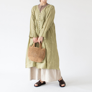 ワンピースの中に着るのにもおすすめ(BEIGE・身長162cm) ワンピースの中に着るのにもおすすめ(BEIGE・身長162cm)