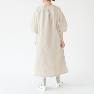 BEIGE・身長162cm BEIGE・身長162cm