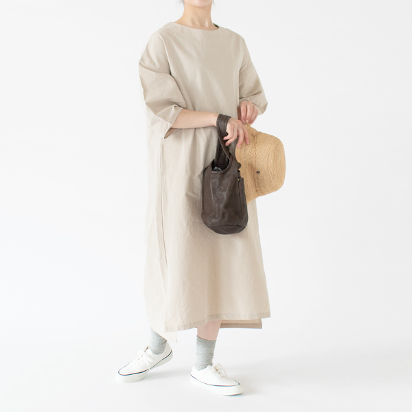 1枚でコーディネートが完成するワンピース(BEIGE・身長162cm)