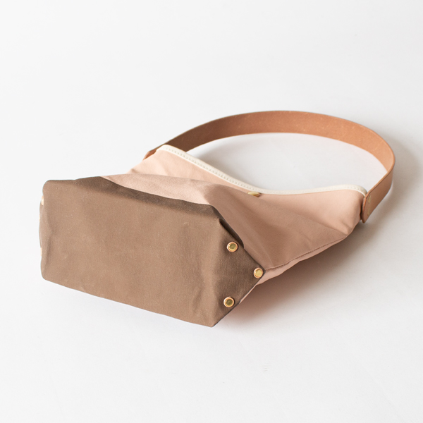 SAKURA x DUSTY BROWN