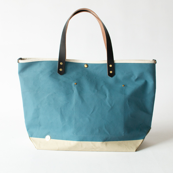 トートバッグ(L) PINE 9号 SCCP003 ZUTTO別注色(GREISH BLUE x CELADON) / BLACKハンドル /プレートBRASS トートバッグ(L) PINE 9号 SCCP003 ZUTTO別注色(GREISH BLUE x CELADON) / BLACKハンドル /プレートBRASS