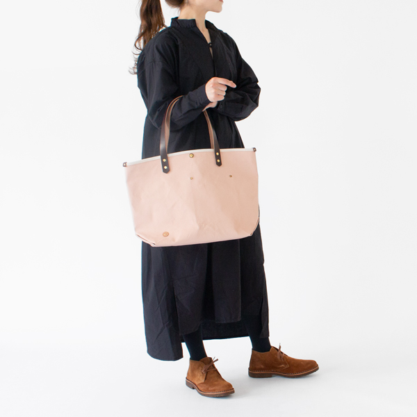 SAKURA・身長162cm SAKURA・身長162cm