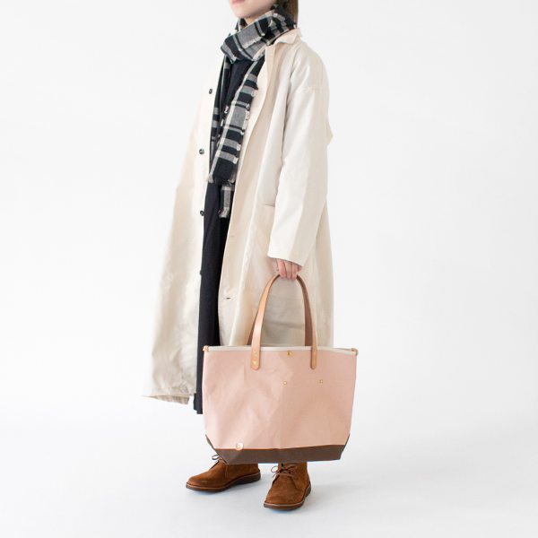 SAKURA x DUSTY BROWN・身長162cm SAKURA x DUSTY BROWN・身長162cm