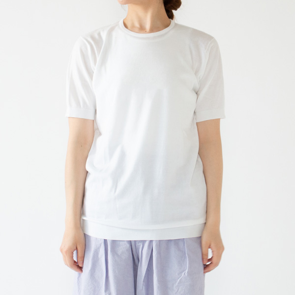 Sサイズ着用、身長：162cm
