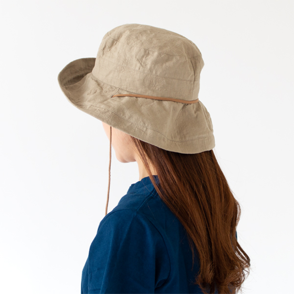 紐をつけた状態(BEIGE) 紐をつけた状態(BEIGE)