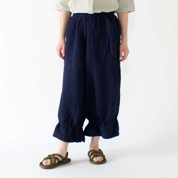 絞って穿いたところ(身長:162cm・NAVY) 絞って穿いたところ(身長:162cm・NAVY)