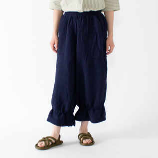 絞って穿いたところ(身長:162cm・NAVY) 絞って穿いたところ(身長:162cm・NAVY)