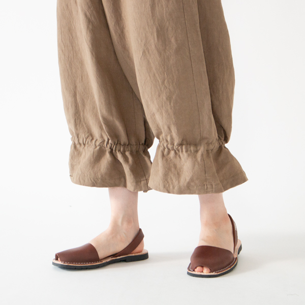 裾を絞って穿くことができます(OLIVE) 裾を絞って穿くことができます(OLIVE)