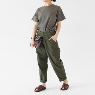 クラッチバッグとして（身長162cm）