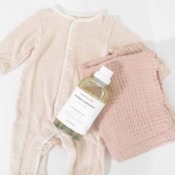 HYPOALLERGENIC:敏感肌や赤ちゃんの衣類に HYPOALLERGENIC:敏感肌や赤ちゃんの衣類に