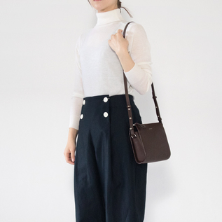DARK BROWN・身長162cm DARK BROWN・身長162cm