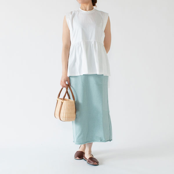 ブラウスのような上品な雰囲気(WHITE、身長162cm)