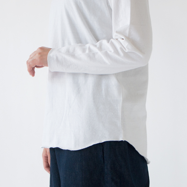 身長:162cm(クルーネック/WHITE(M)) 身長:162cm(クルーネック/WHITE(M))