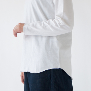 身長:162cm(クルーネック/WHITE(M)) 身長:162cm(クルーネック/WHITE(M))
