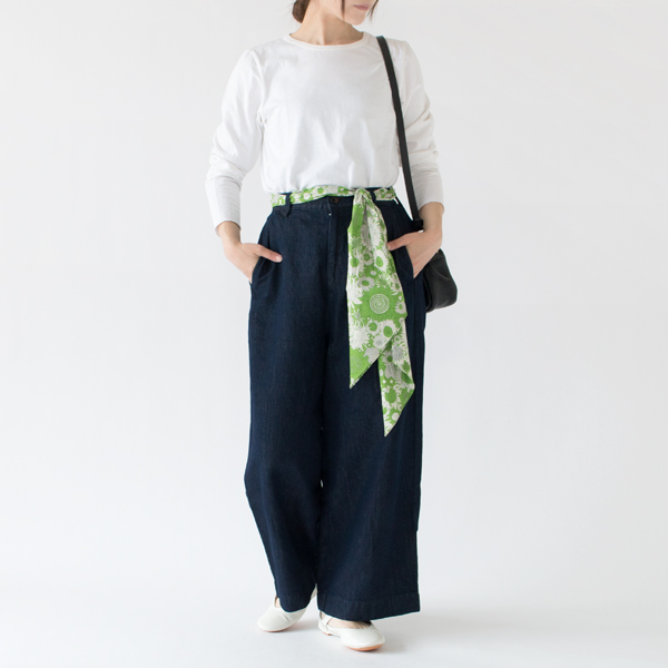 身長:162cm(クルーネック/WHITE(M)) 身長:162cm(クルーネック/WHITE(M))
