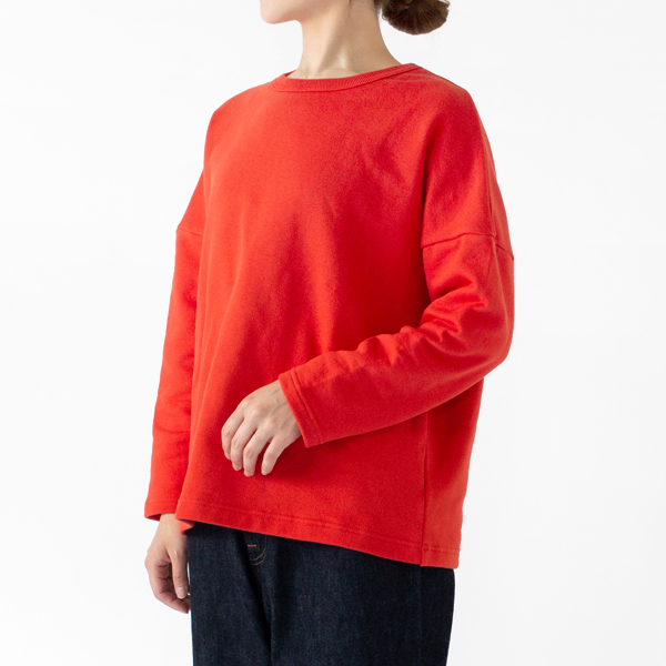 身長：162cm(RED)